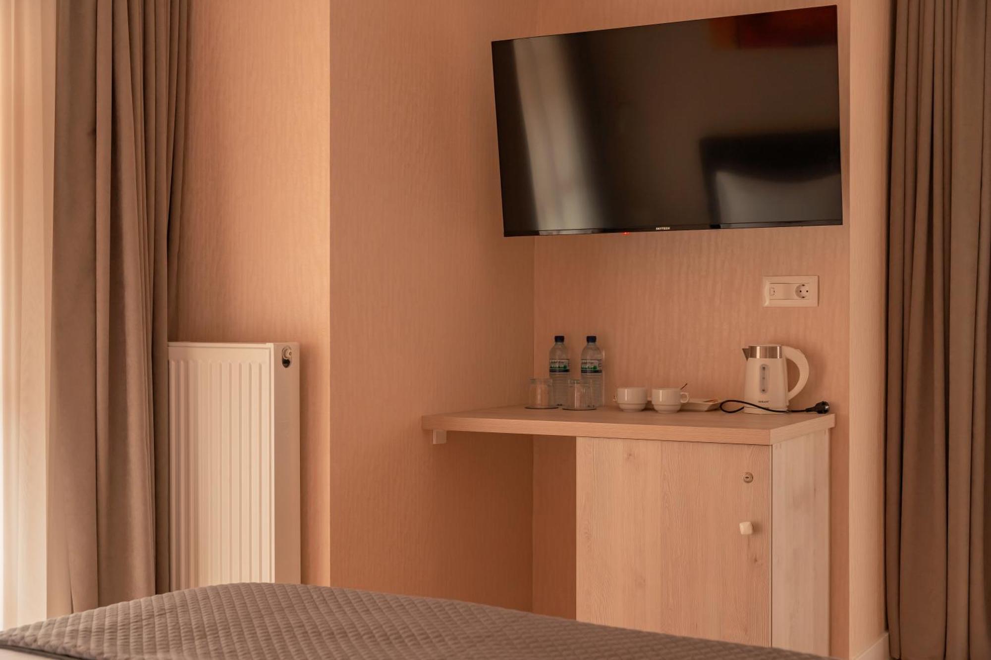 Hotel Well Inn Тбилиси Экстерьер фото