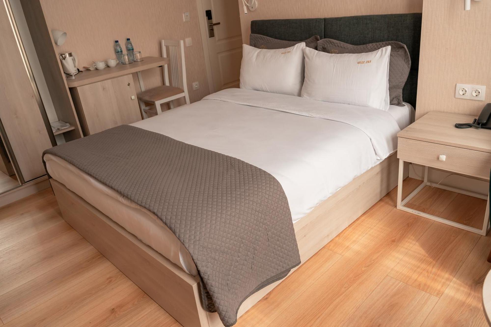Hotel Well Inn Тбилиси Экстерьер фото