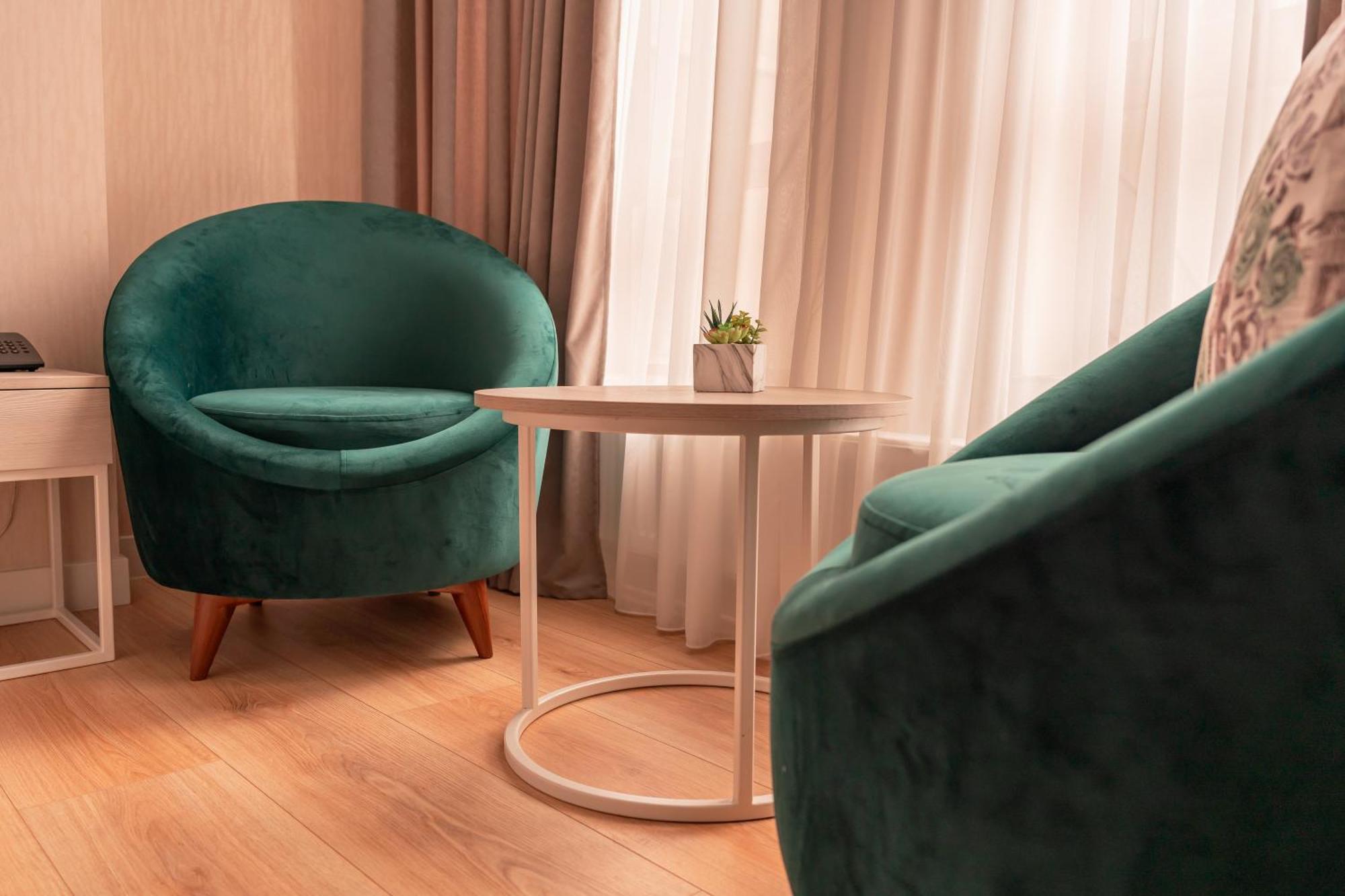 Hotel Well Inn Тбилиси Экстерьер фото