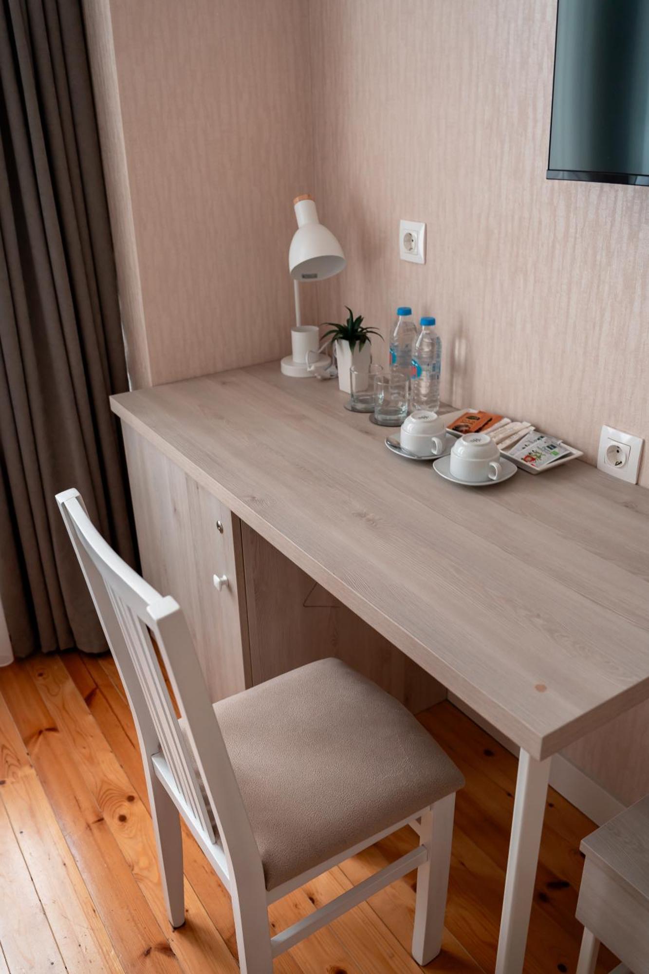 Hotel Well Inn Тбилиси Экстерьер фото