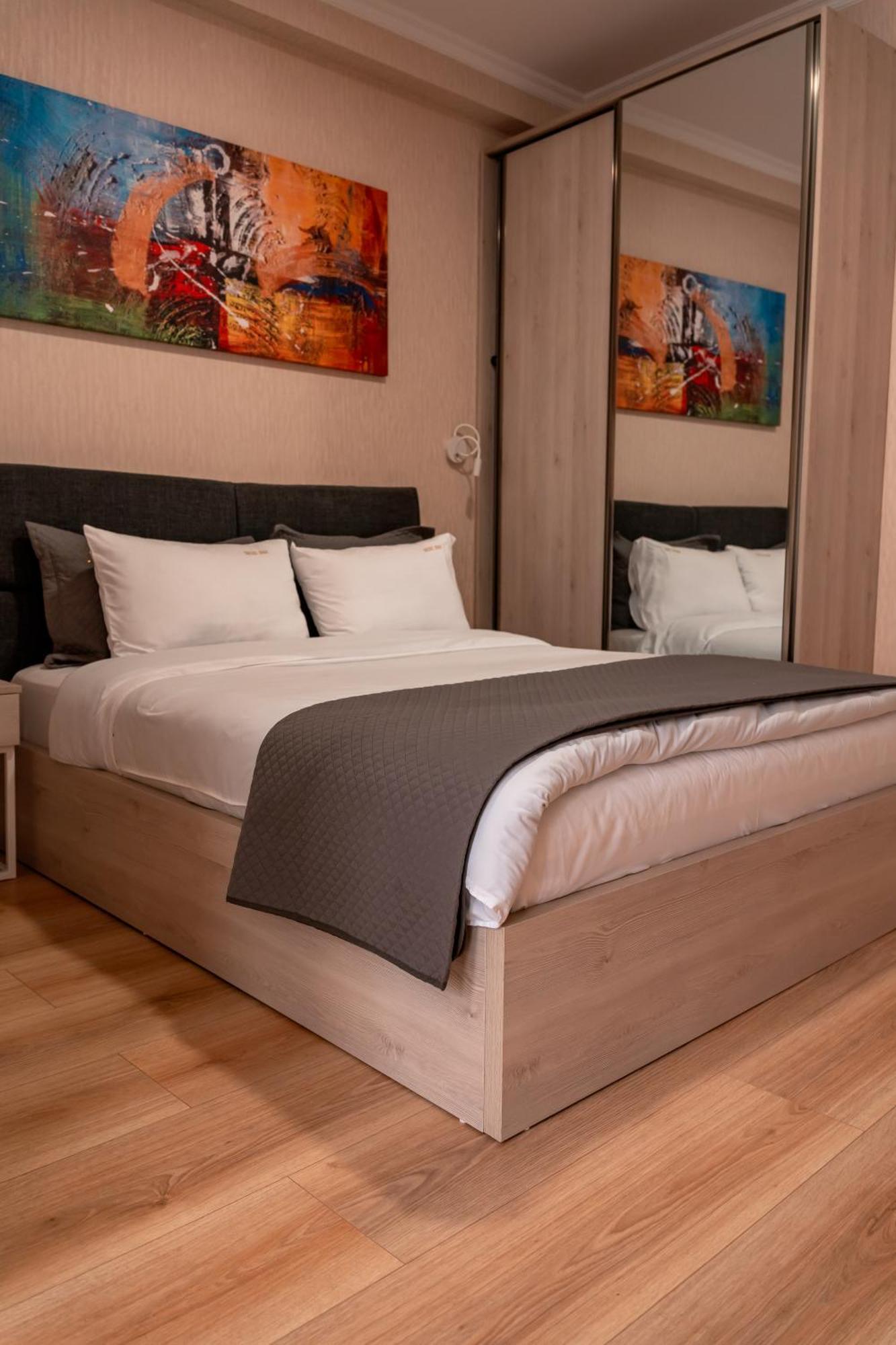 Hotel Well Inn Тбилиси Экстерьер фото